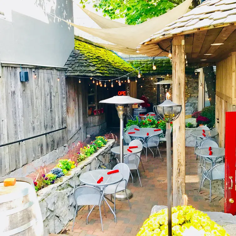 Photo credit: opentable