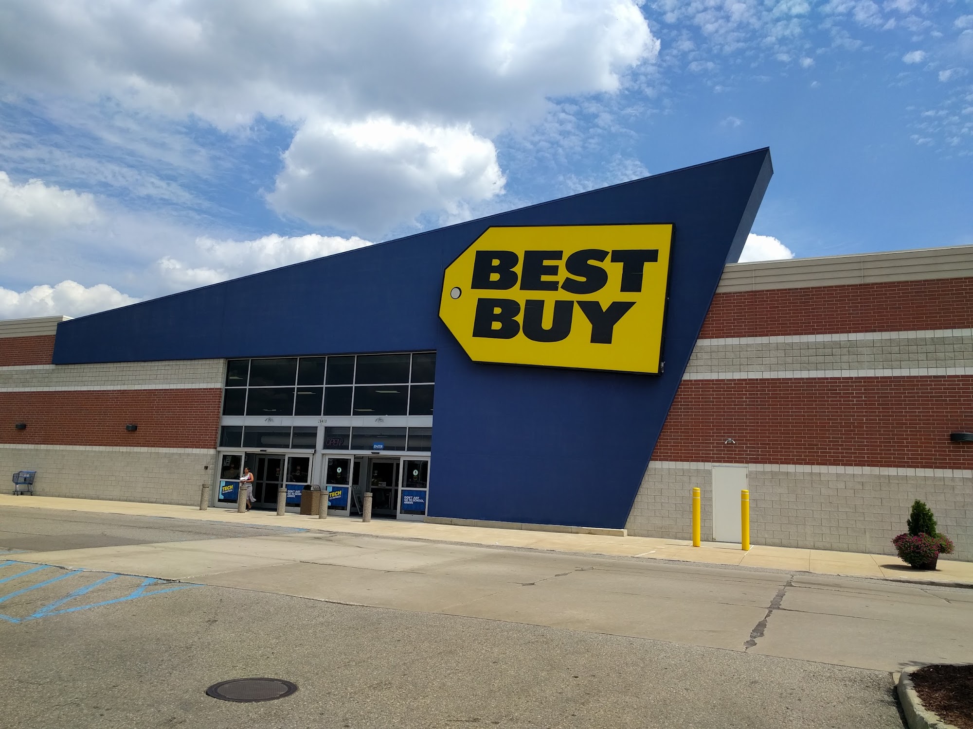 BEST BUY IN SOUTHFIELD MI visual data 6