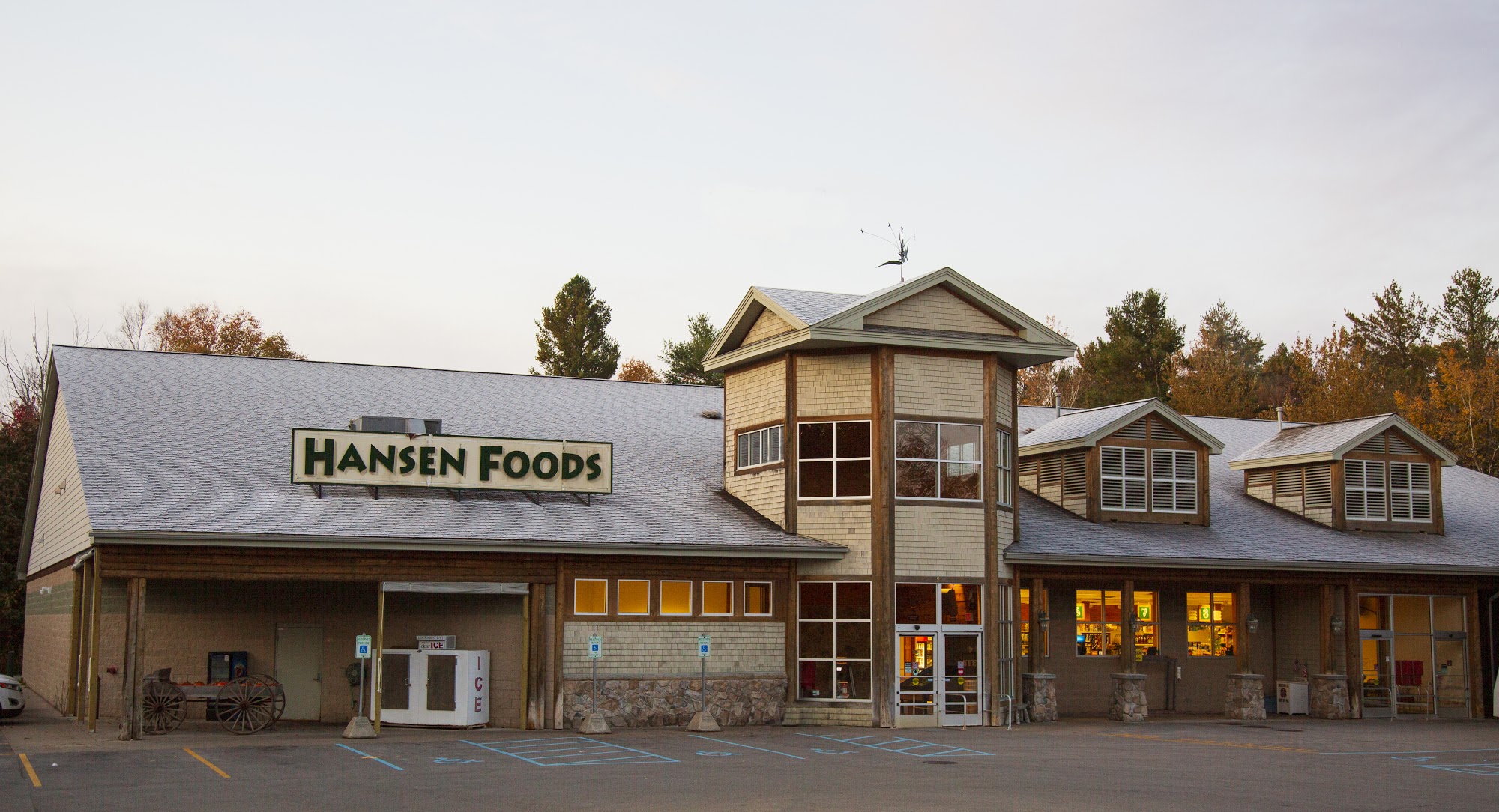 Hansen Foods of Suttons Bay