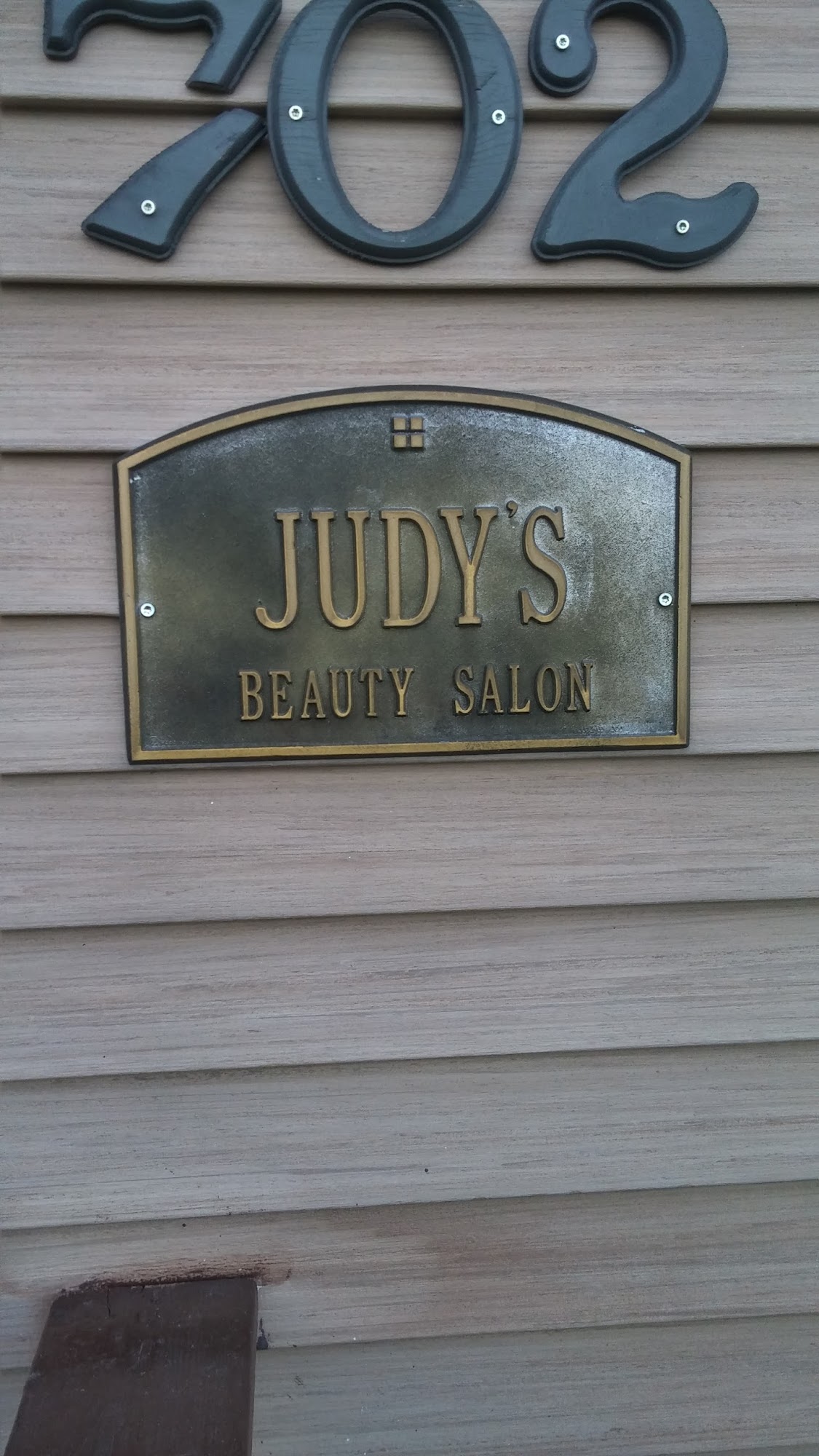 Judy's Beauty Salon 702 Curd Blvd, Brooks Minnesota 56715