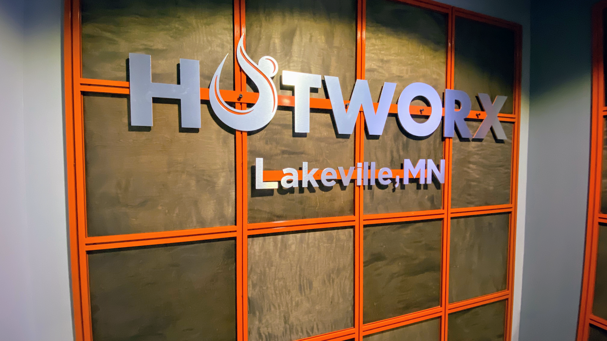 HOTWORX - Lakeville, MN