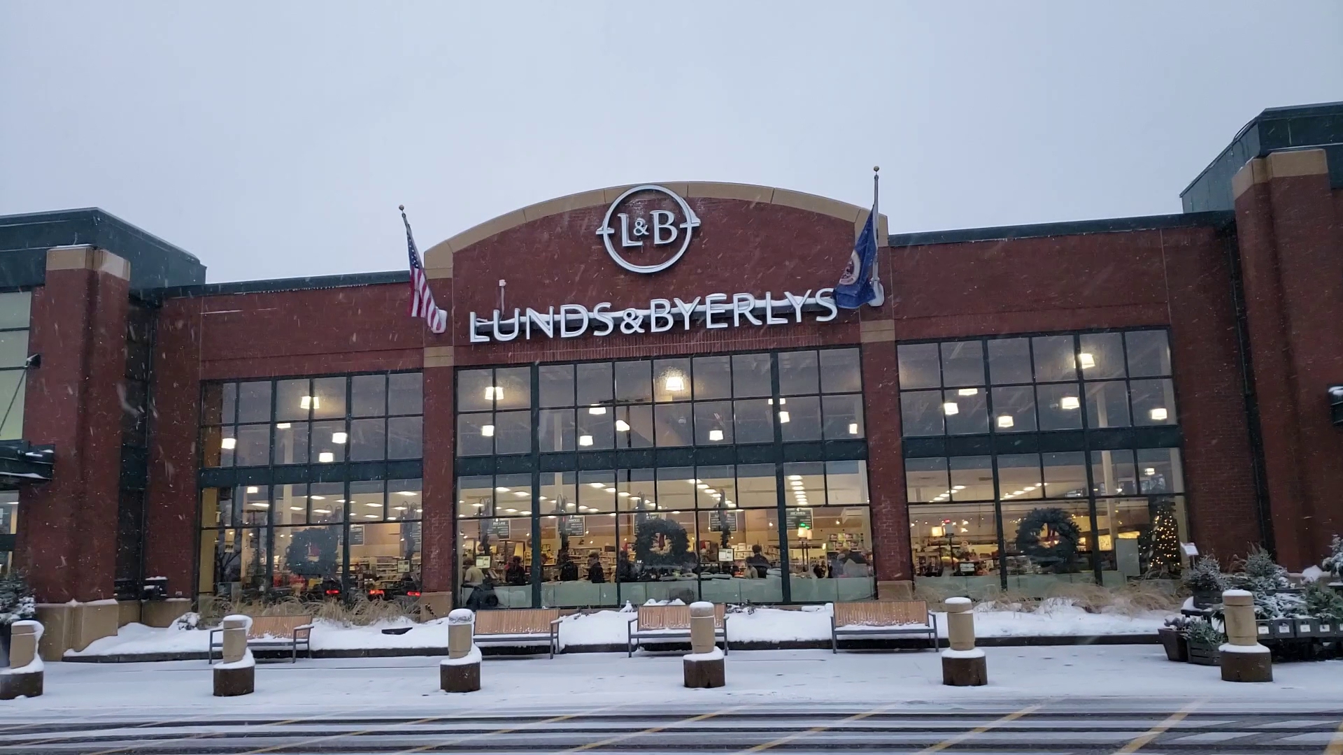 Lunds & Byerlys Plymouth