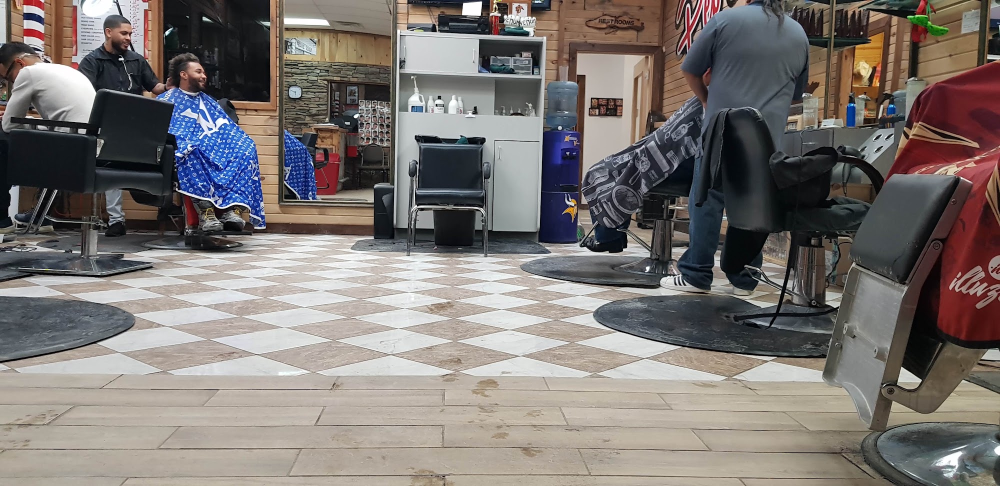 Pep's Barber Shop & Salon