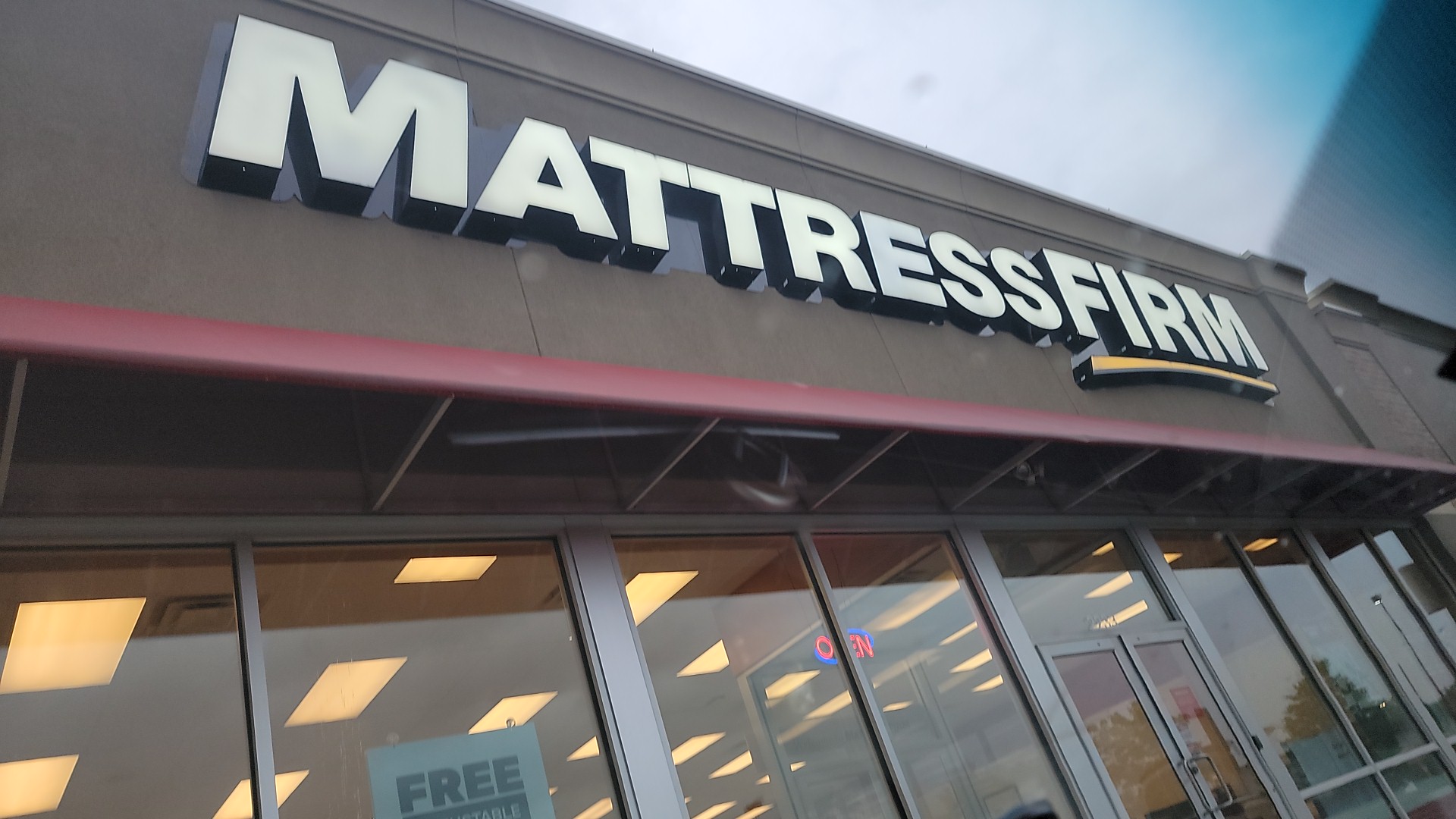 Mattress Firm Arnold