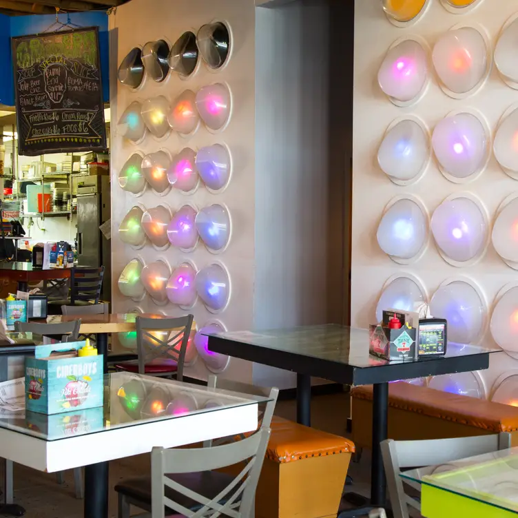 Photo credit: opentable