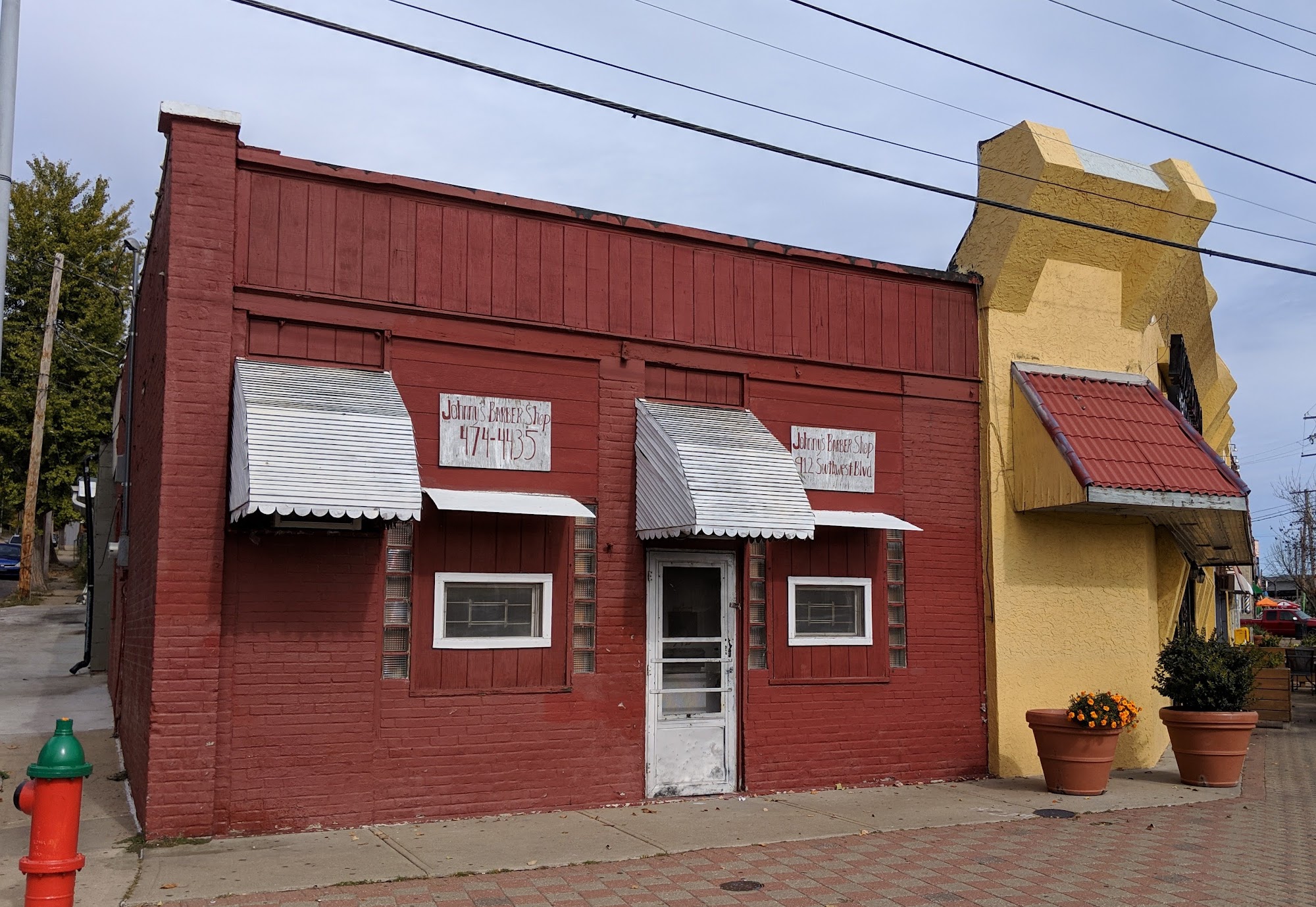 Johnny's Barber Shop