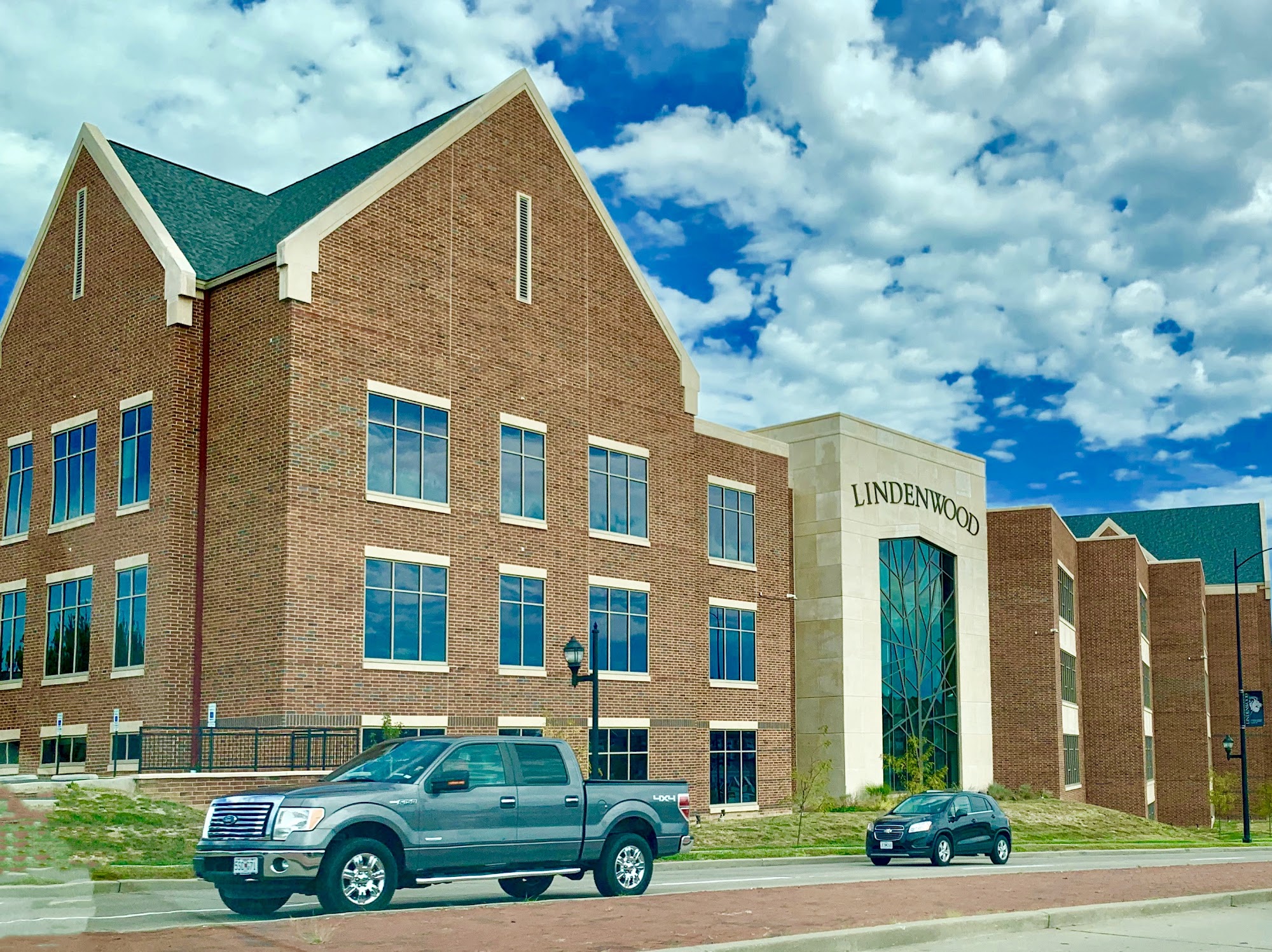 Commerce Bank ATM - Lindenwood University Library