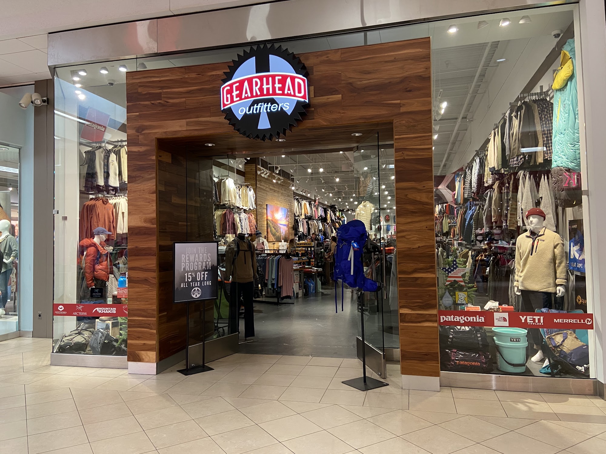 Gearhead Outfitters | Battlefield Mall | Springfield outdoor gear and apparel store