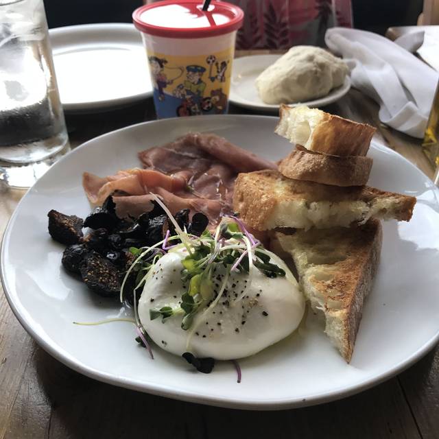 Photo credit: opentable