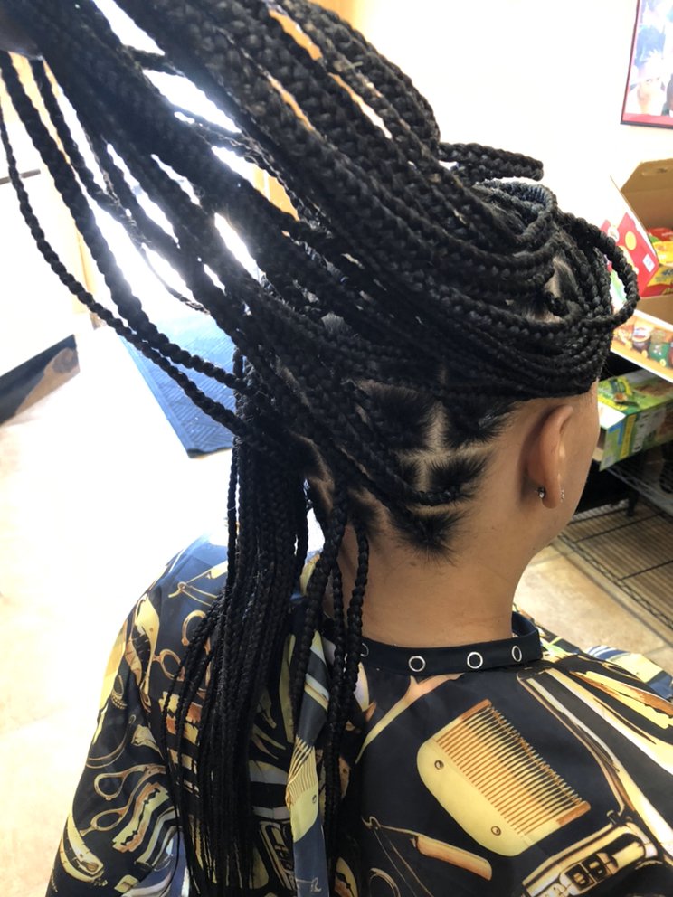 Gloria African Hair Braiding