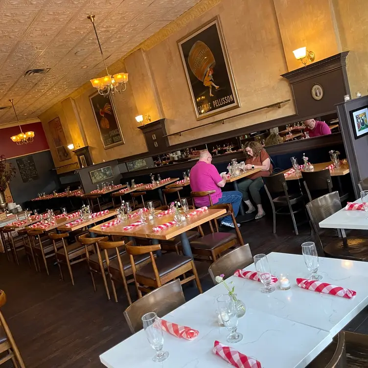 Photo credit: opentable