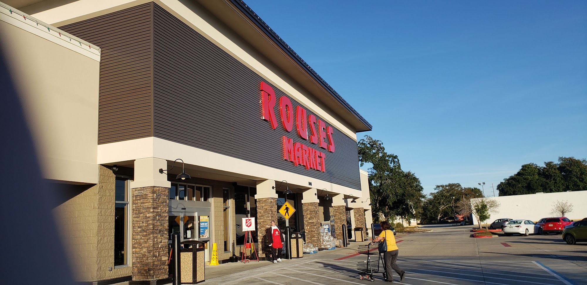 ROUSES MARKET 1444 E Pass Rd, Gulfport MS Hours, Directions