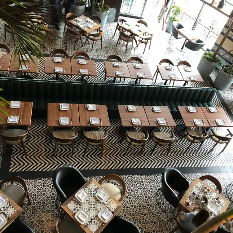 Photo credit: opentable