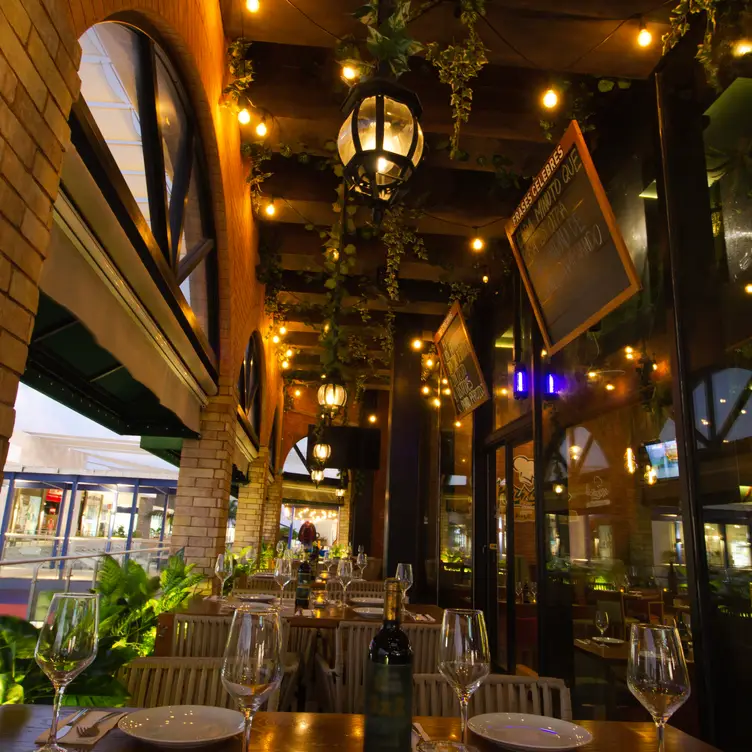 Photo credit: opentable