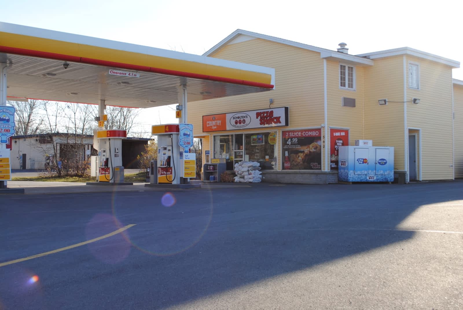 Photo credit: yellowpages.ca