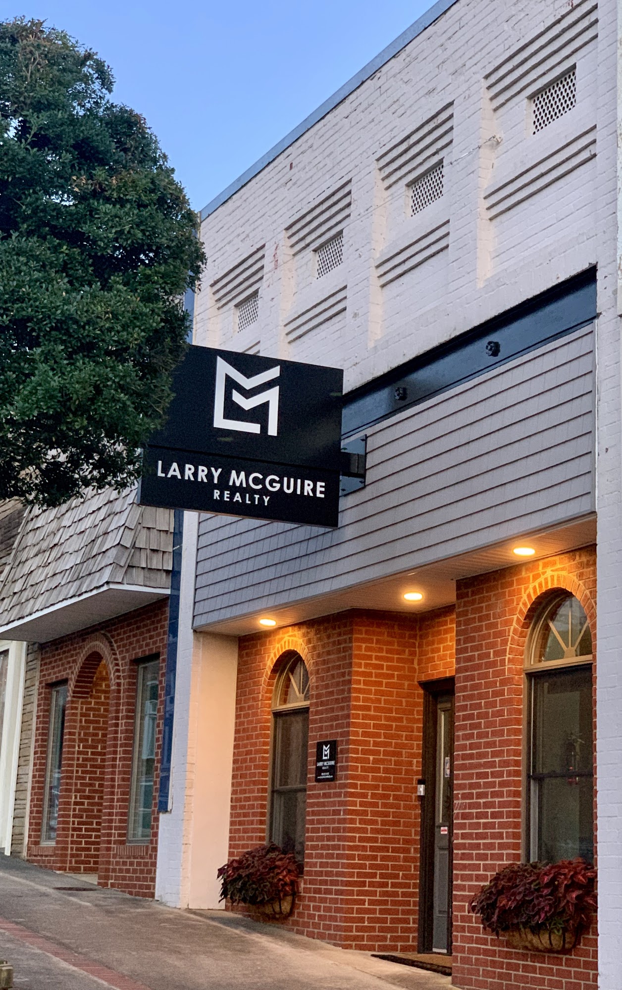 Larry McGuire Realty