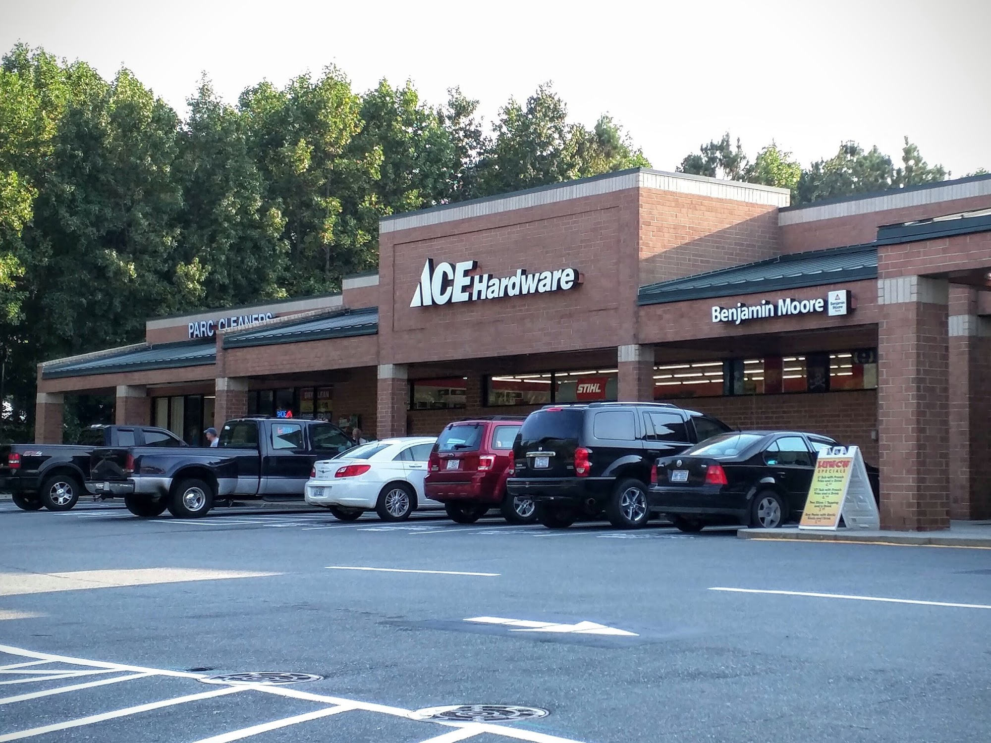 Holly Springs Ace Hardware