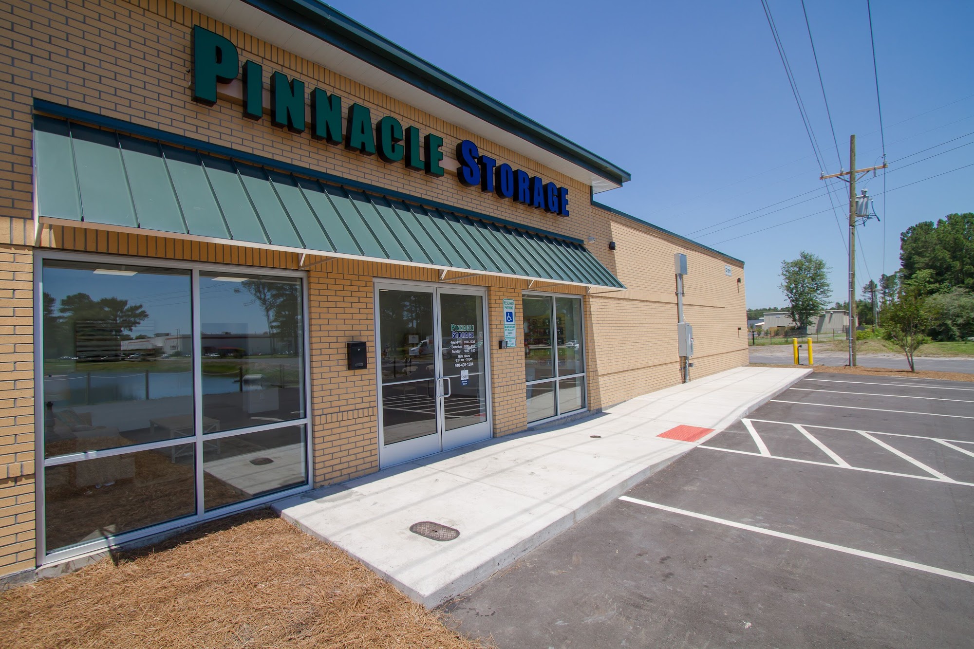 Pinnacle Storage - Leland