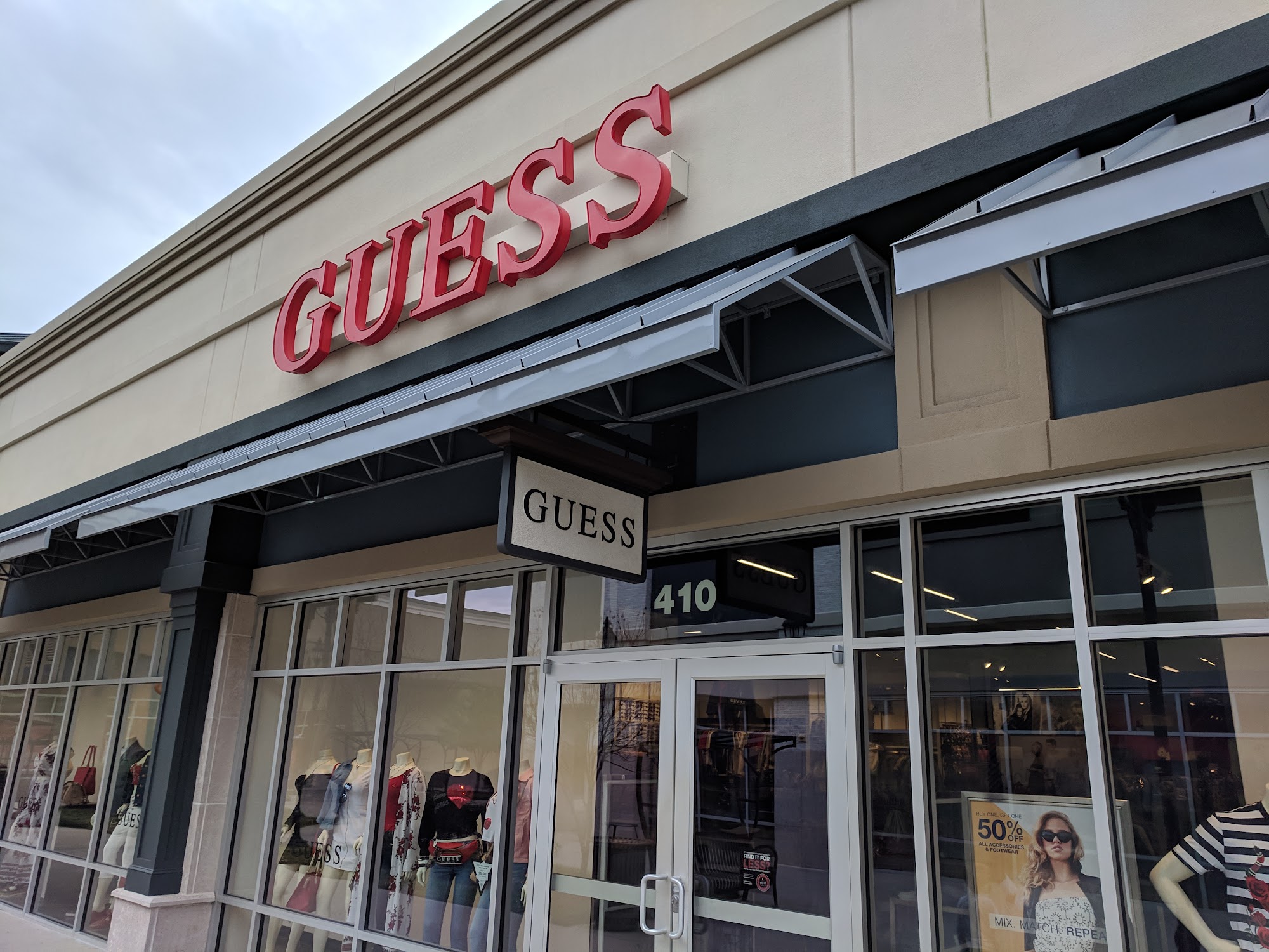 GUESS Factory