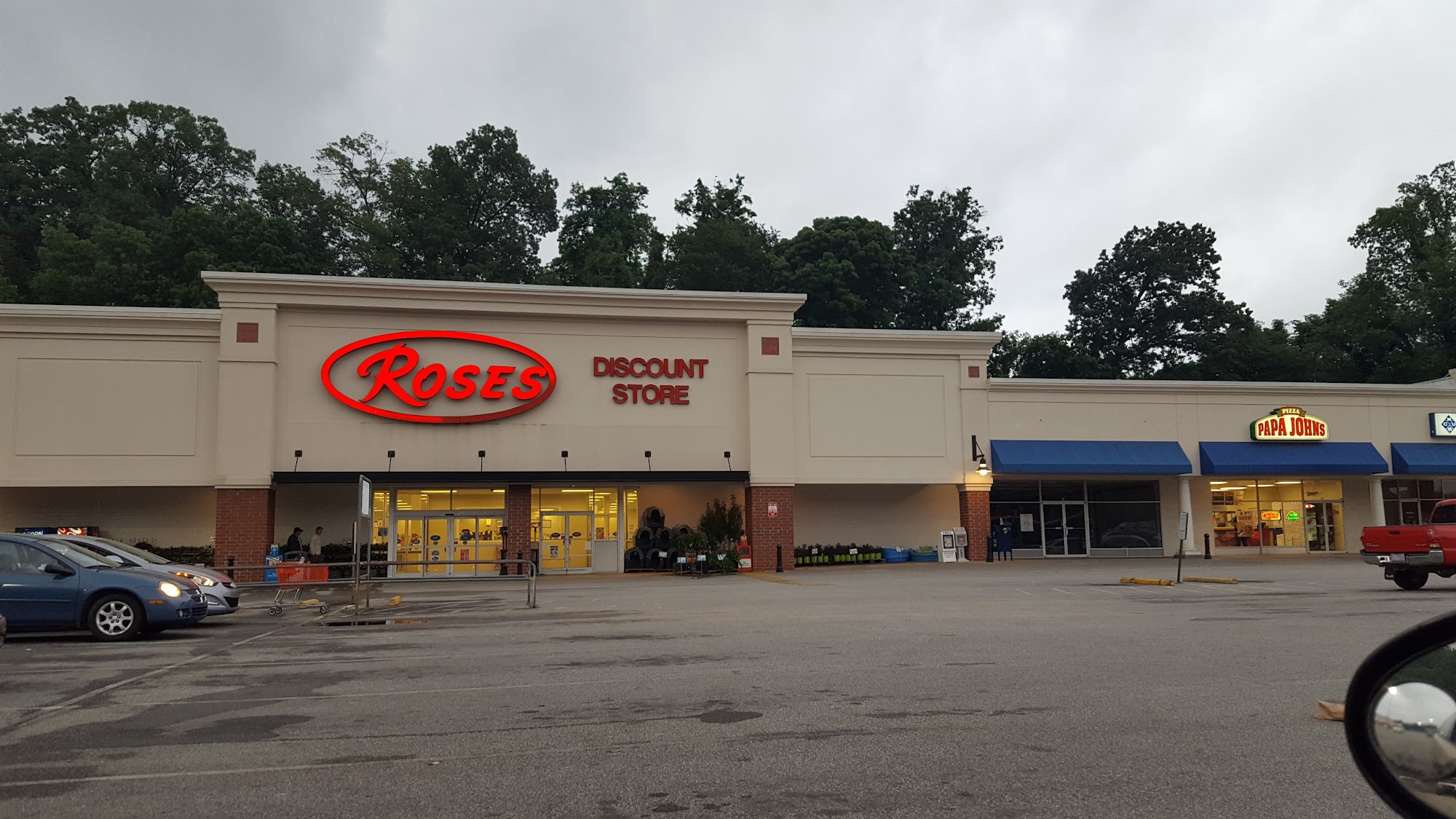 Roses Discount Store