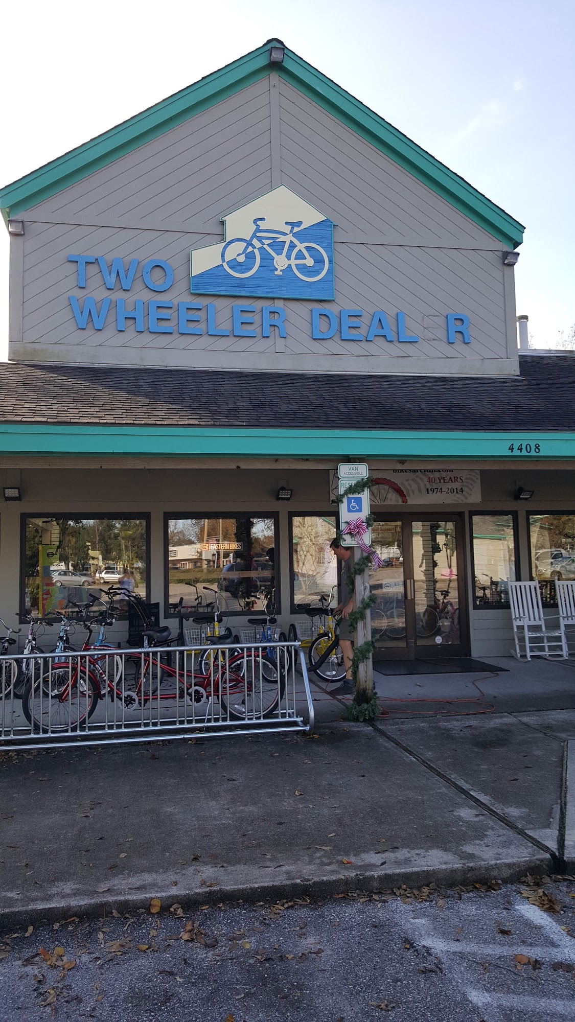 Two Wheeler Dealer