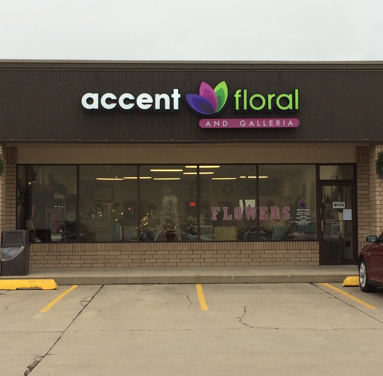 Accent Floral and Galleria