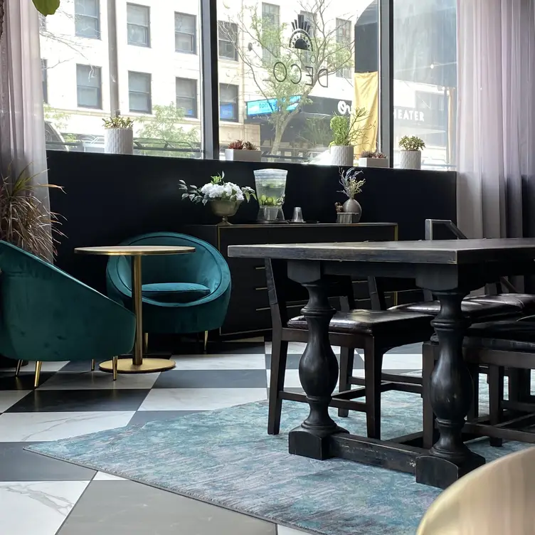 Photo credit: opentable