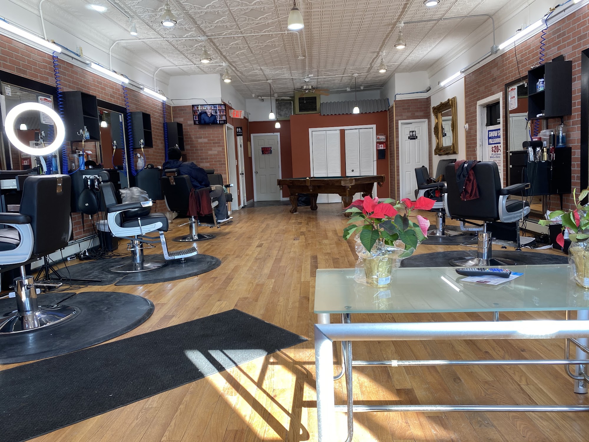 La Fama 2 Barbershop