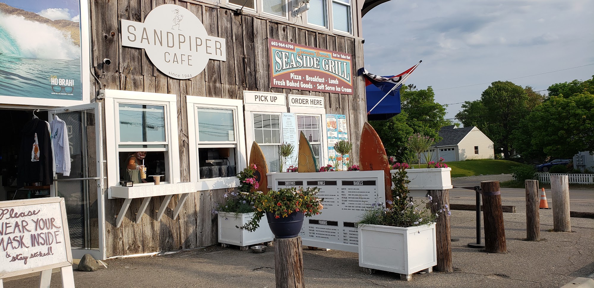Sandpiper Country Store