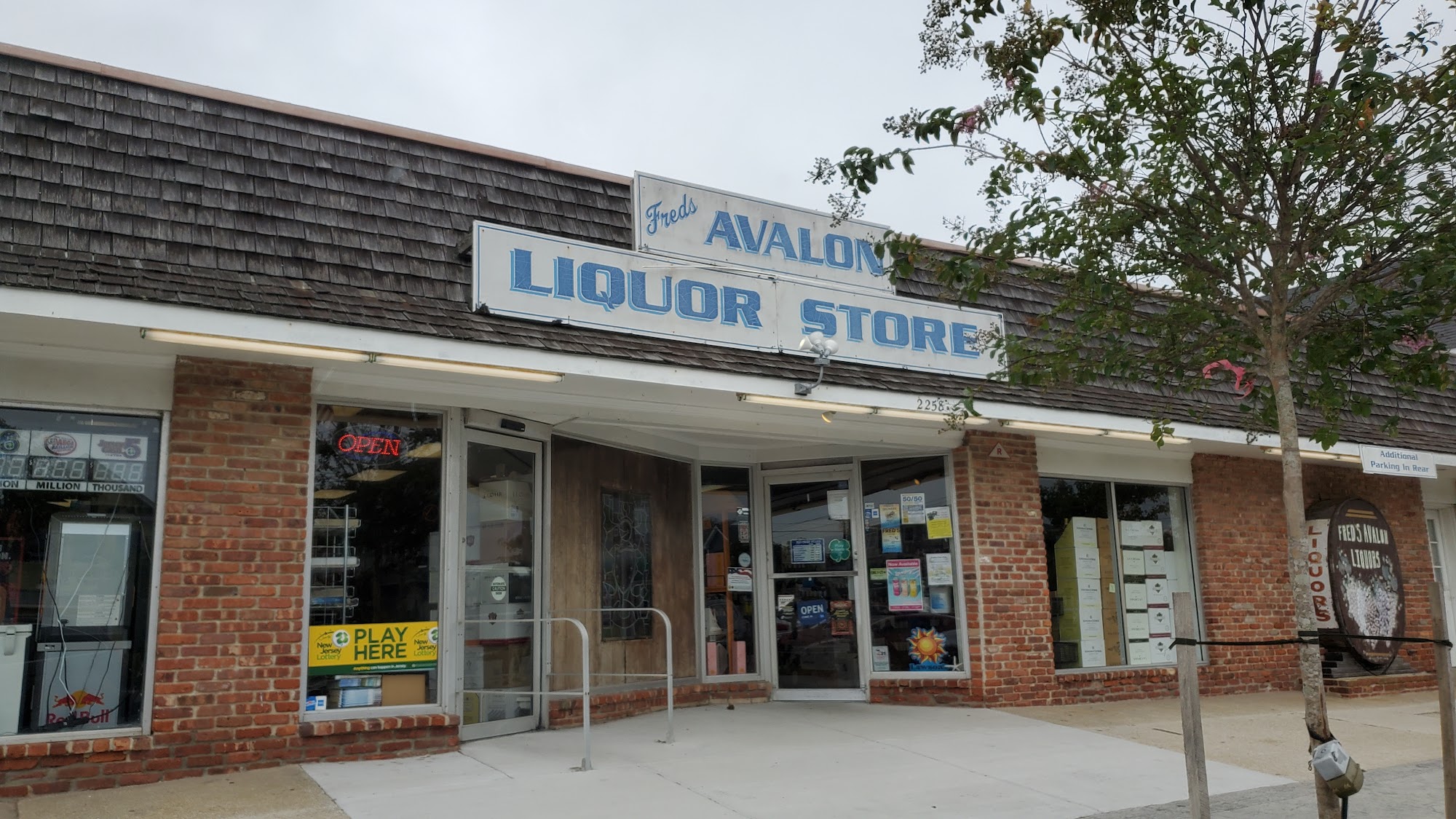 Fred's Avalon Liquors
