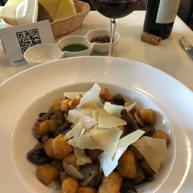 Photo credit: opentable
