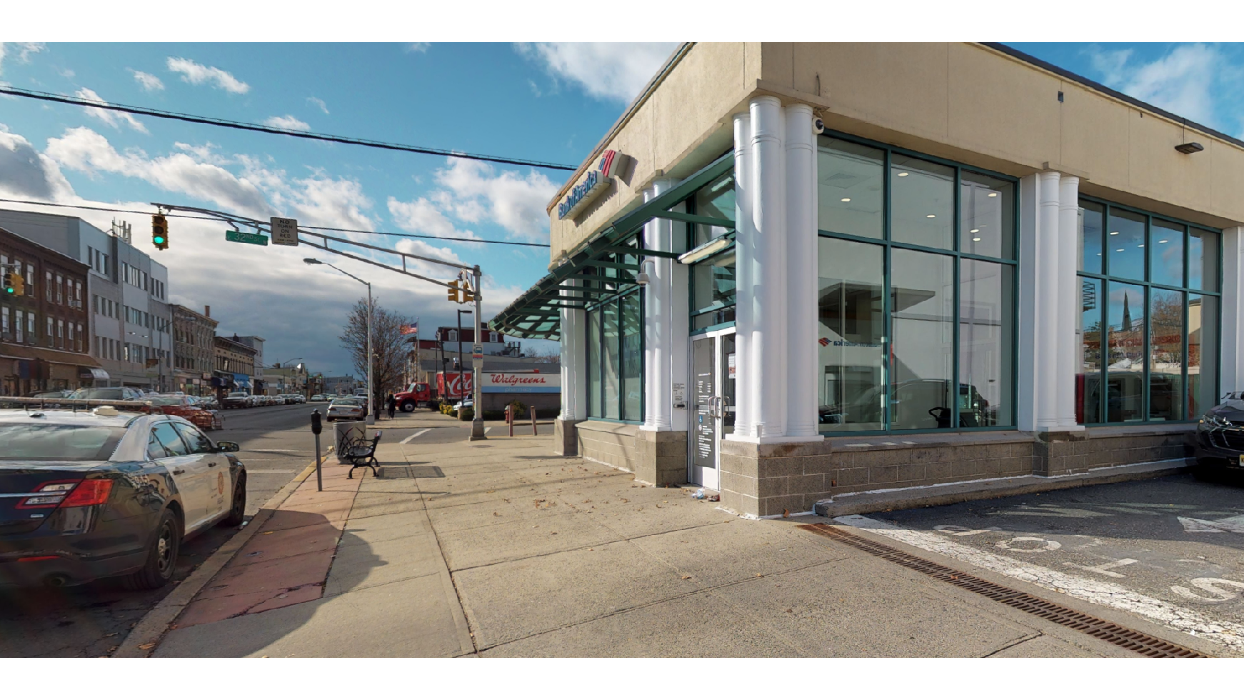 Bank of America (with Drive-thru ATM)