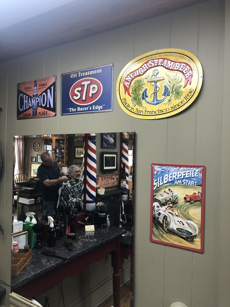 Bob's Barber Shop 90 Main St, Bloomingdale New Jersey 07403