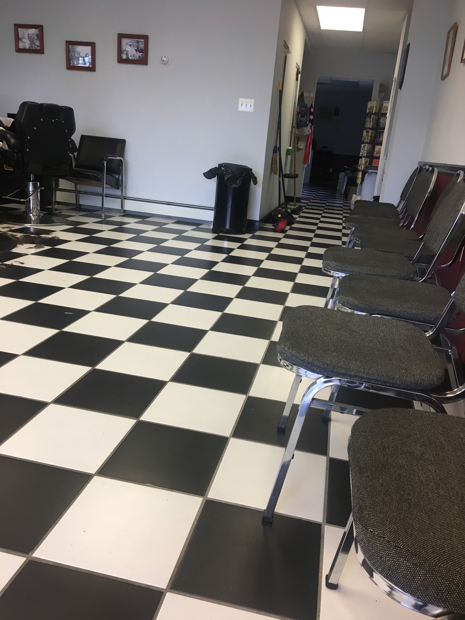 Good Looks Barber Shop 316 Broad St, Florence New Jersey 08518
