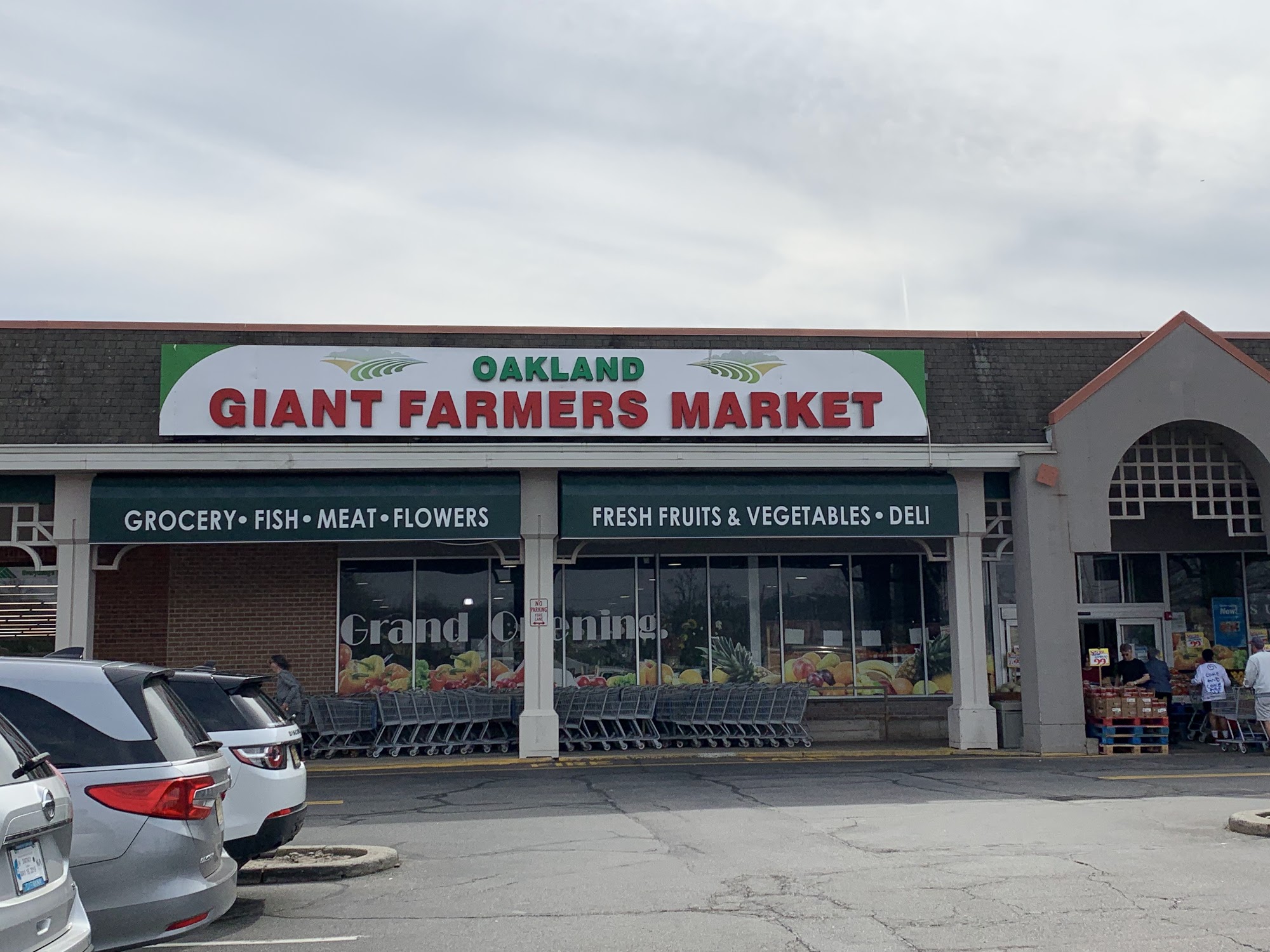 Oakland Giant Farmers Market