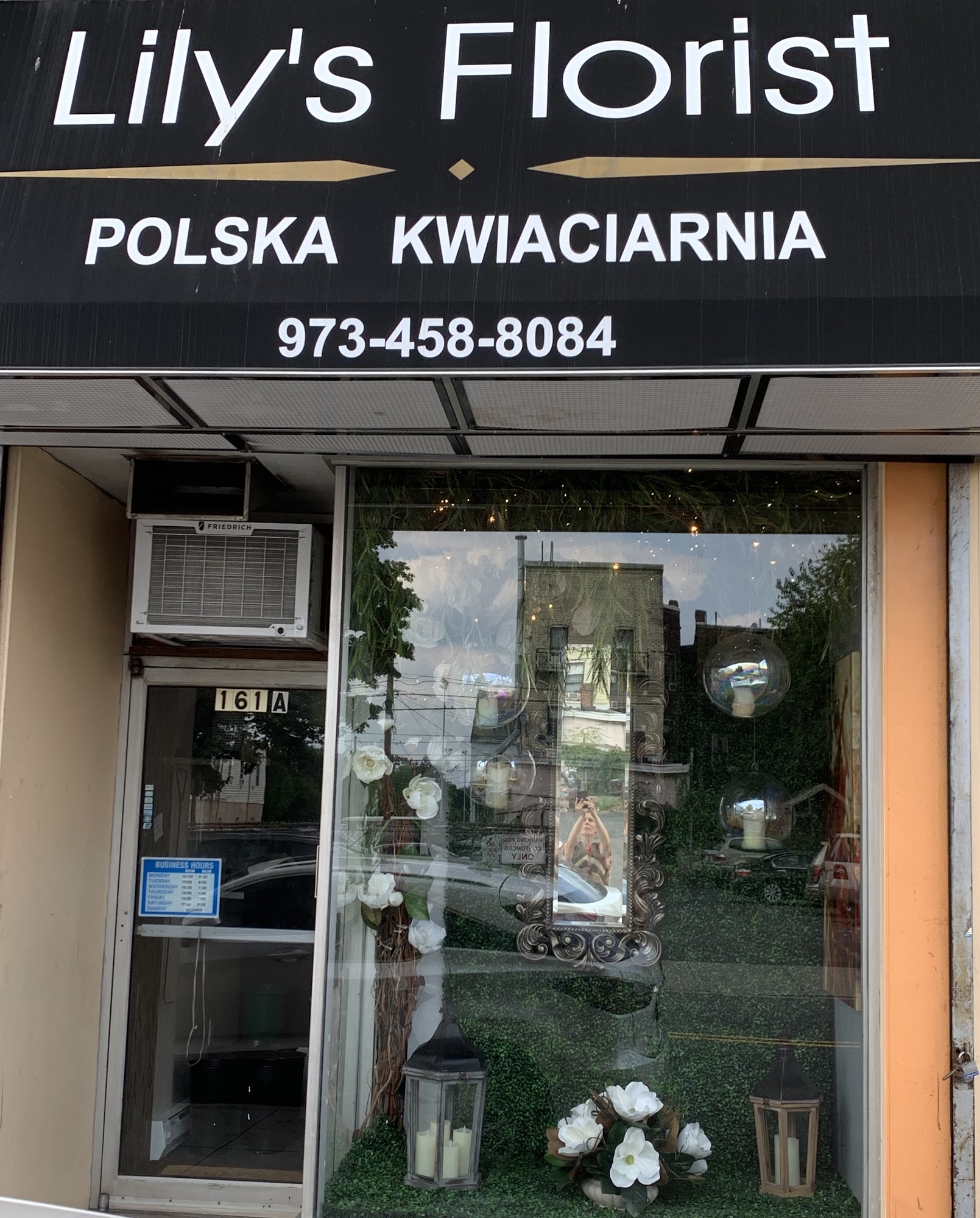 Polska Kwiaciarnia - Lily's Florist LLC