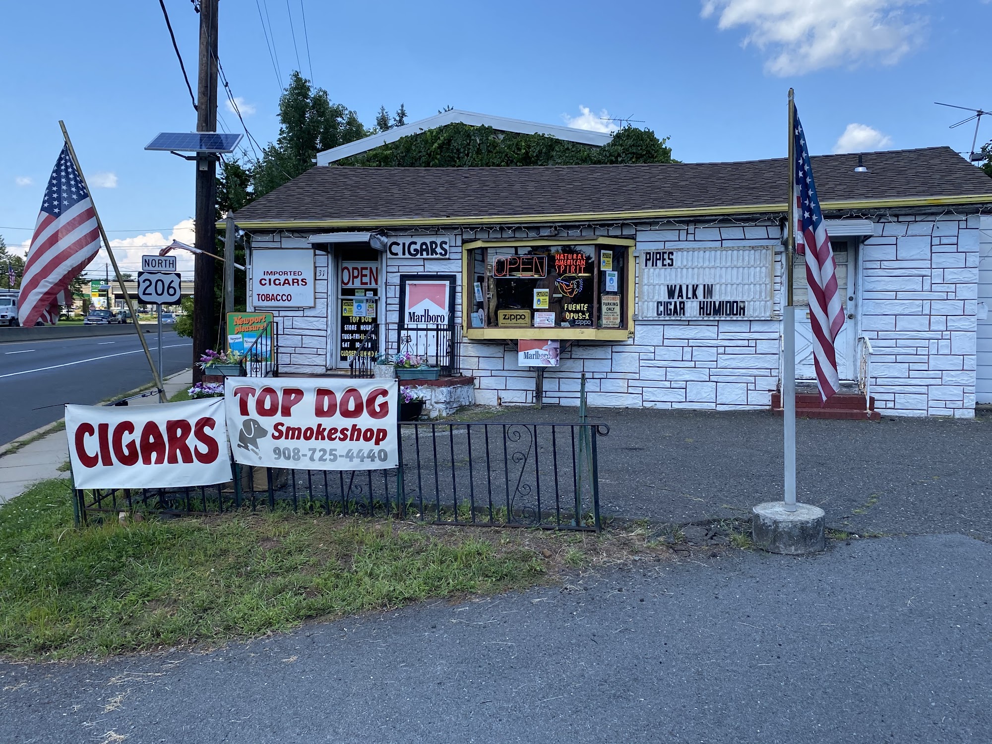 Top Dog Smoke Shop