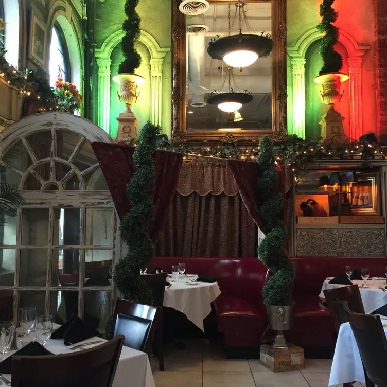 Photo credit: opentable