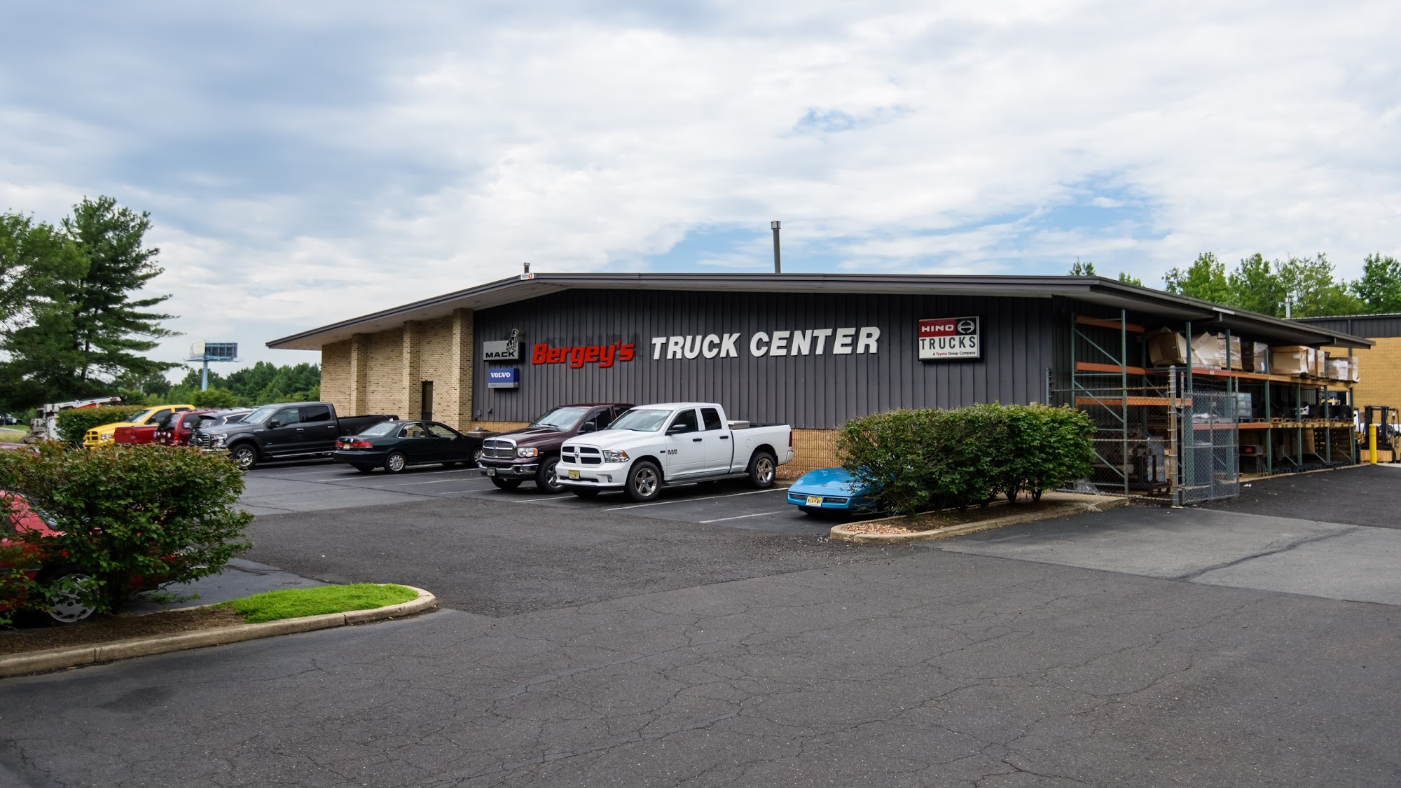 Bergey's Truck Centers