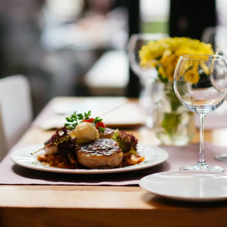 Photo credit: opentable