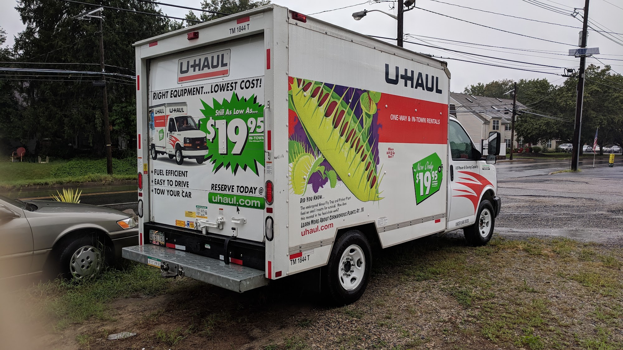 U-Haul Neighborhood Dealer