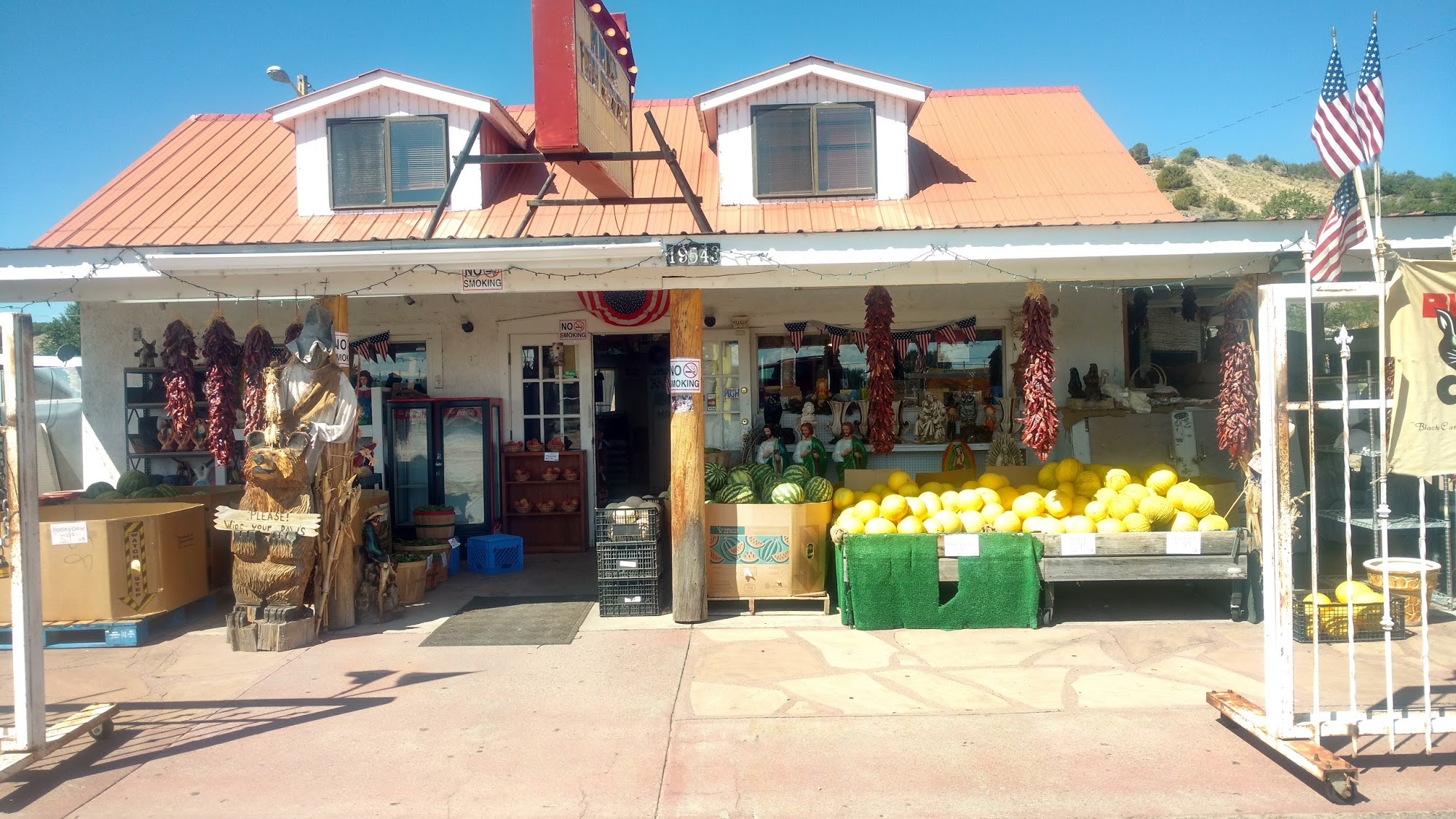 Romero's Fruit & Veggie Stand