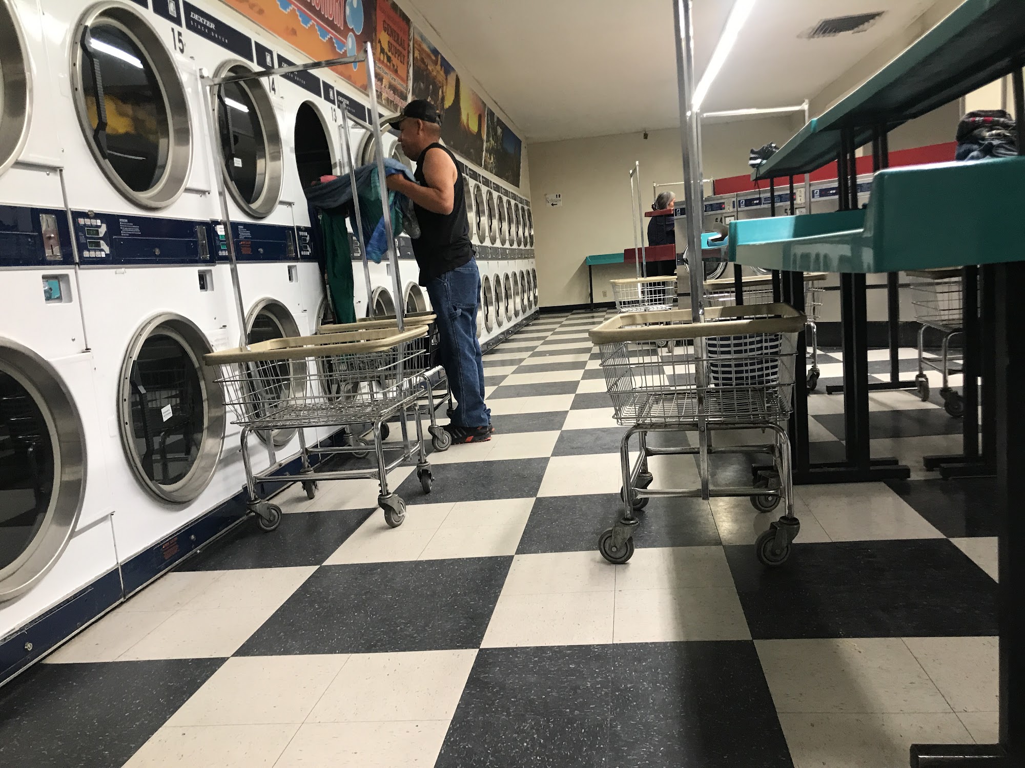 Valley Laundry & Pawn