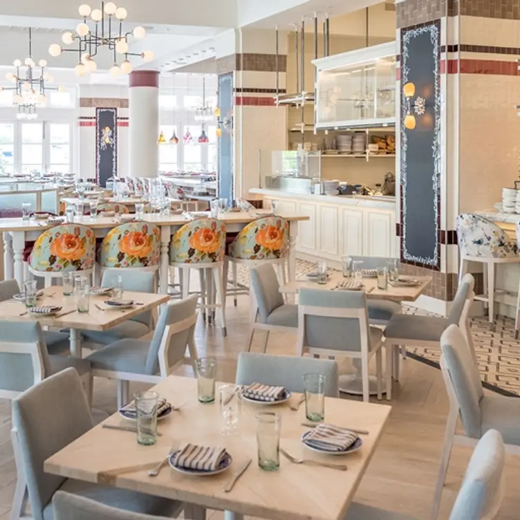 Photo credit: opentable