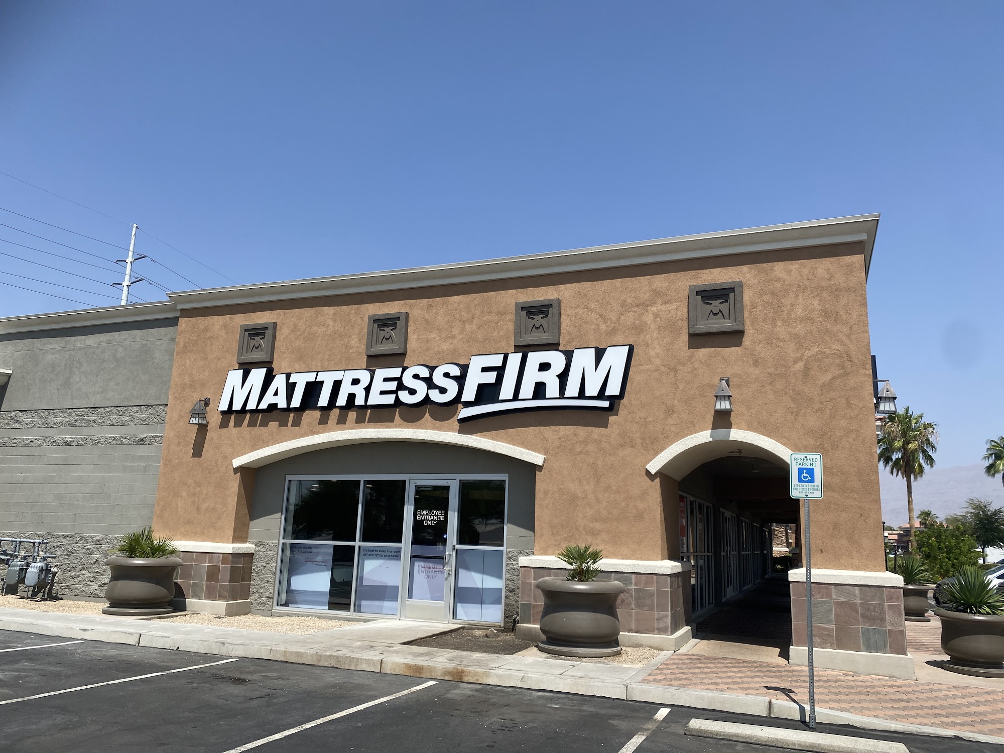Mattress Firm Crossroads Towne Center