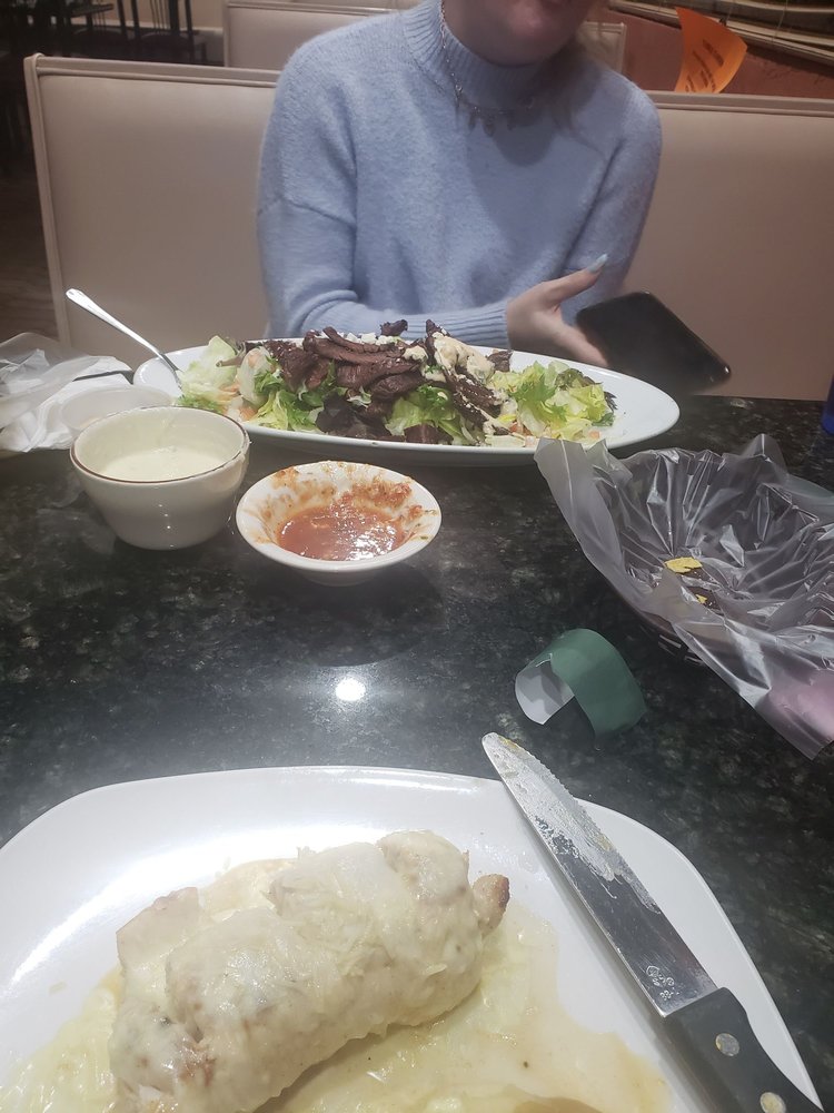 The 15 Best Restaurants In Winnemucca Nv Aug 2021 Selection By Restaurantji Best Restaurants In Winnemucca Nv, Round Table Winnemucca Nv