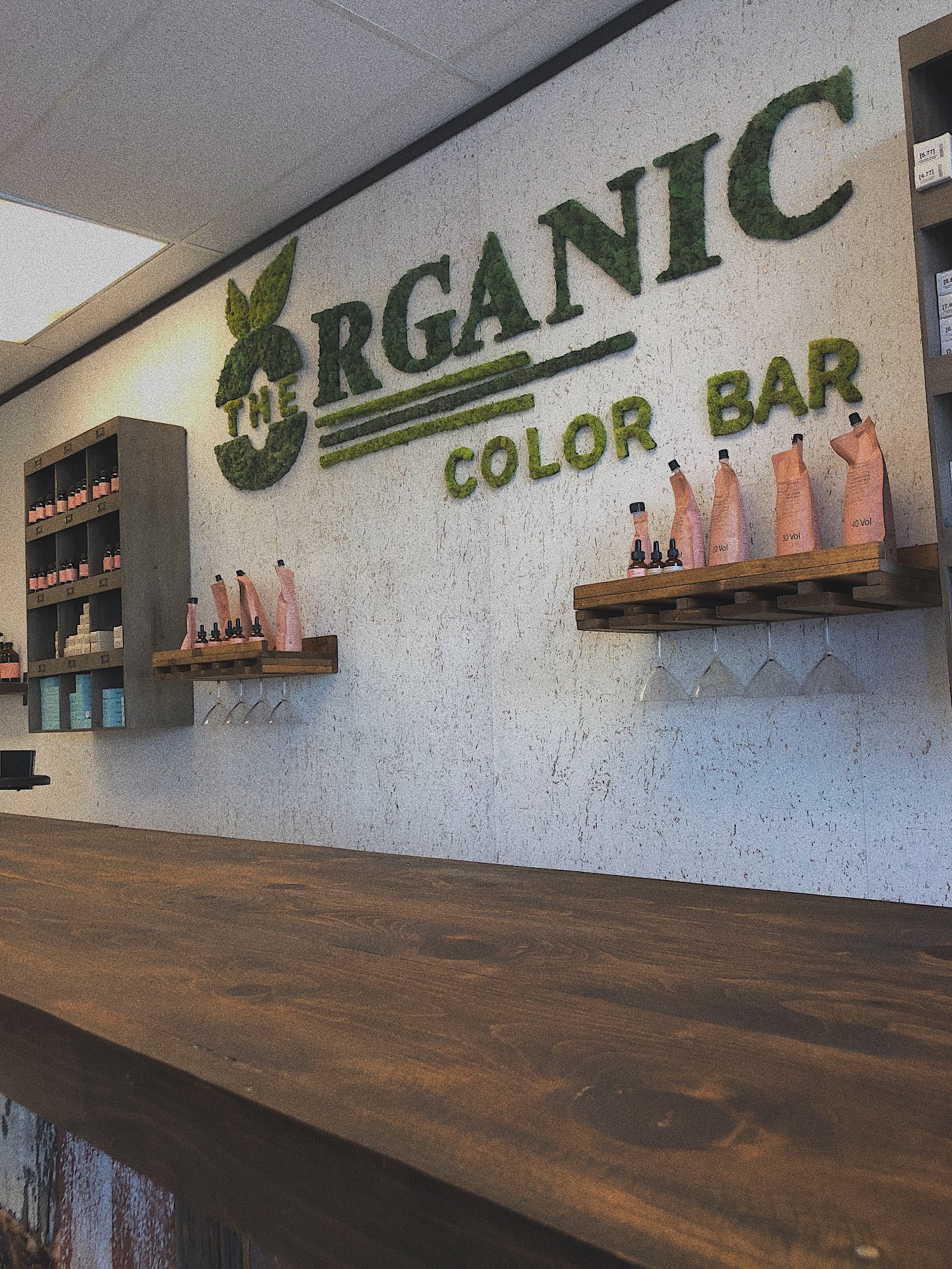 The Organic Color bar