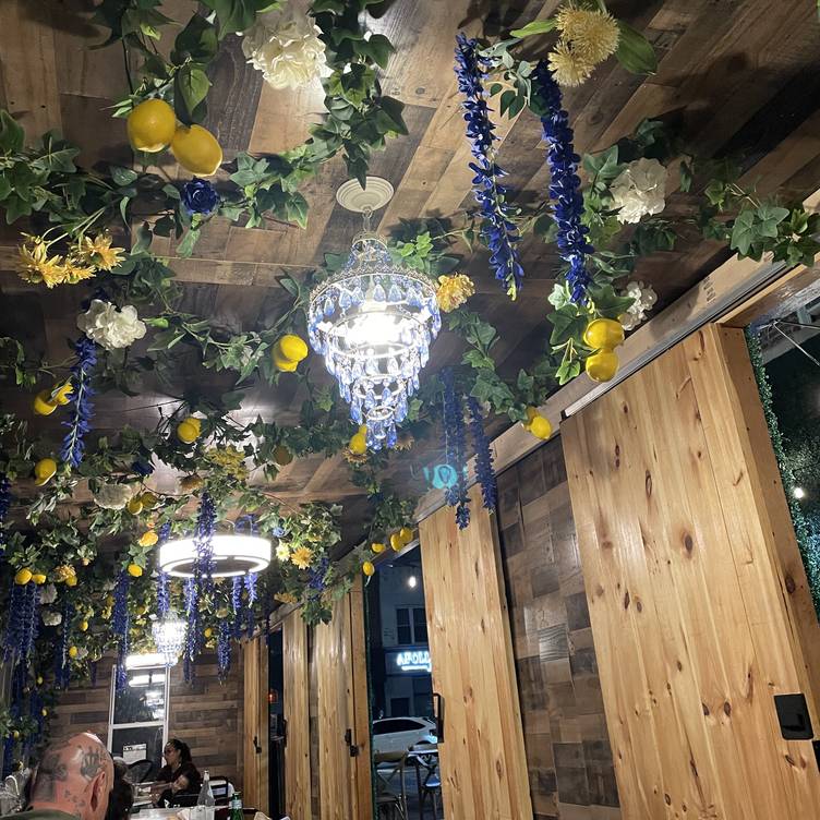 Photo credit: opentable