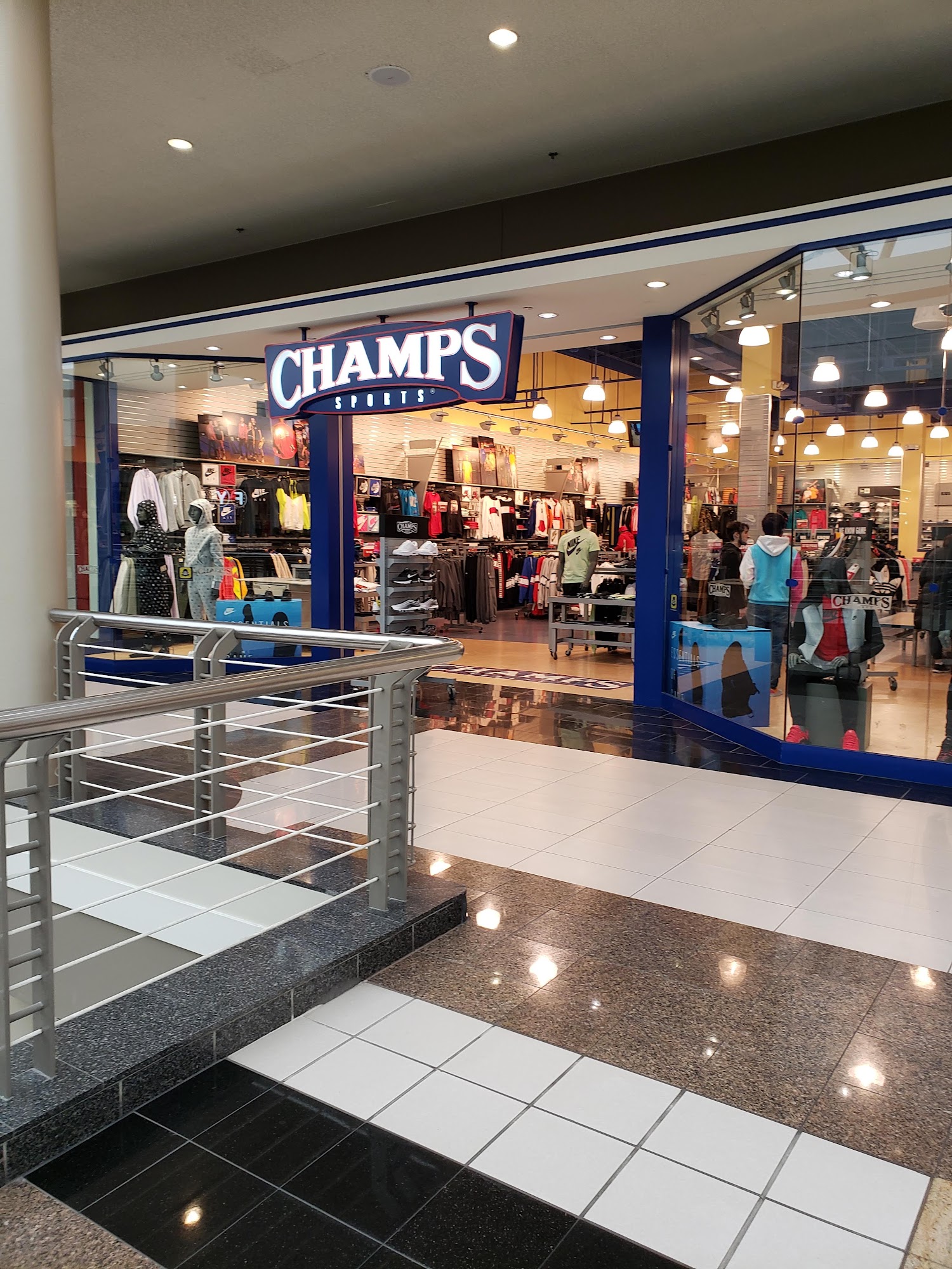 Champs Sports