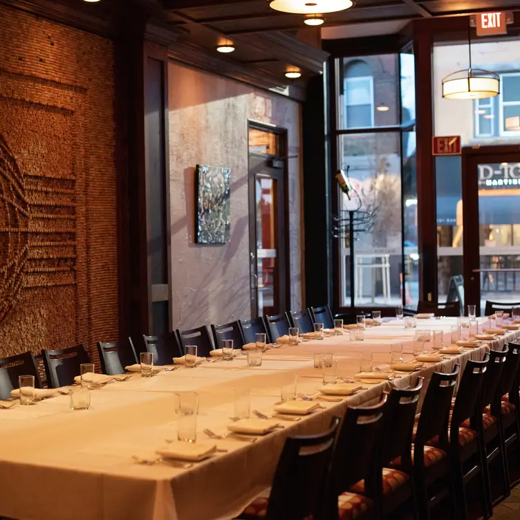 Photo credit: opentable